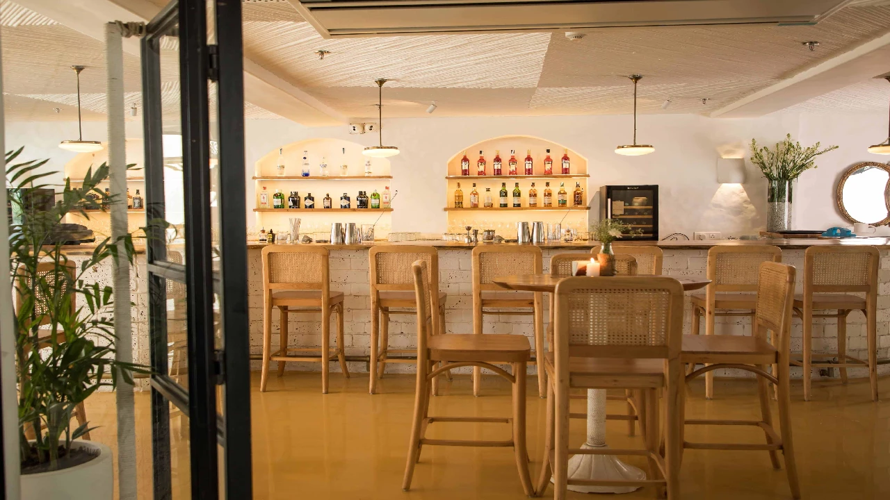 Olive Cafe bar