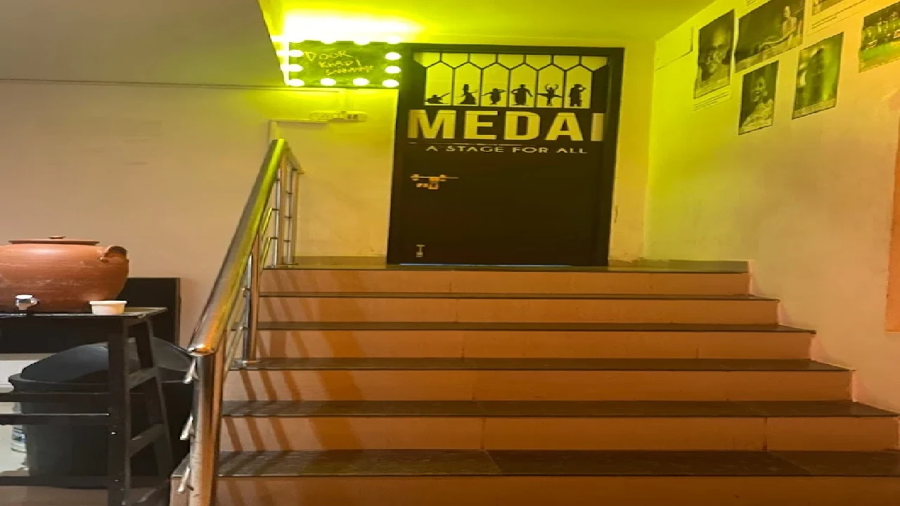 Medai - The Stage, Alwarpet