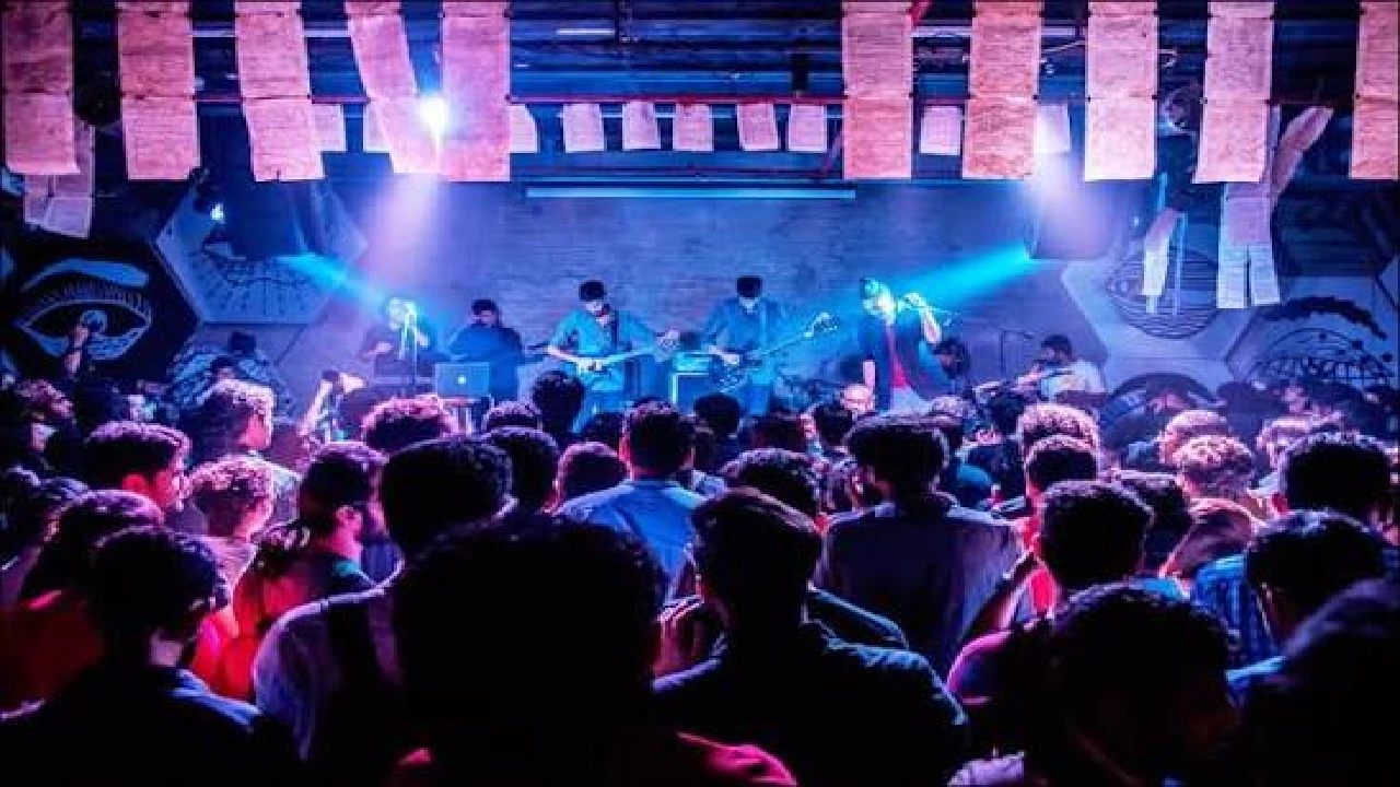 antiSOCIAL, Lower Parel, Mumbai