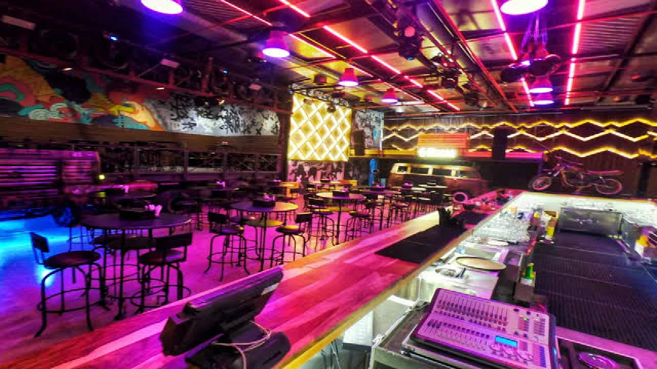 Grease Monkey: Hyderabad