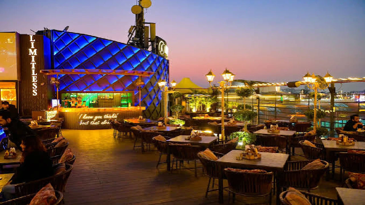Limitless Luxe, Noida