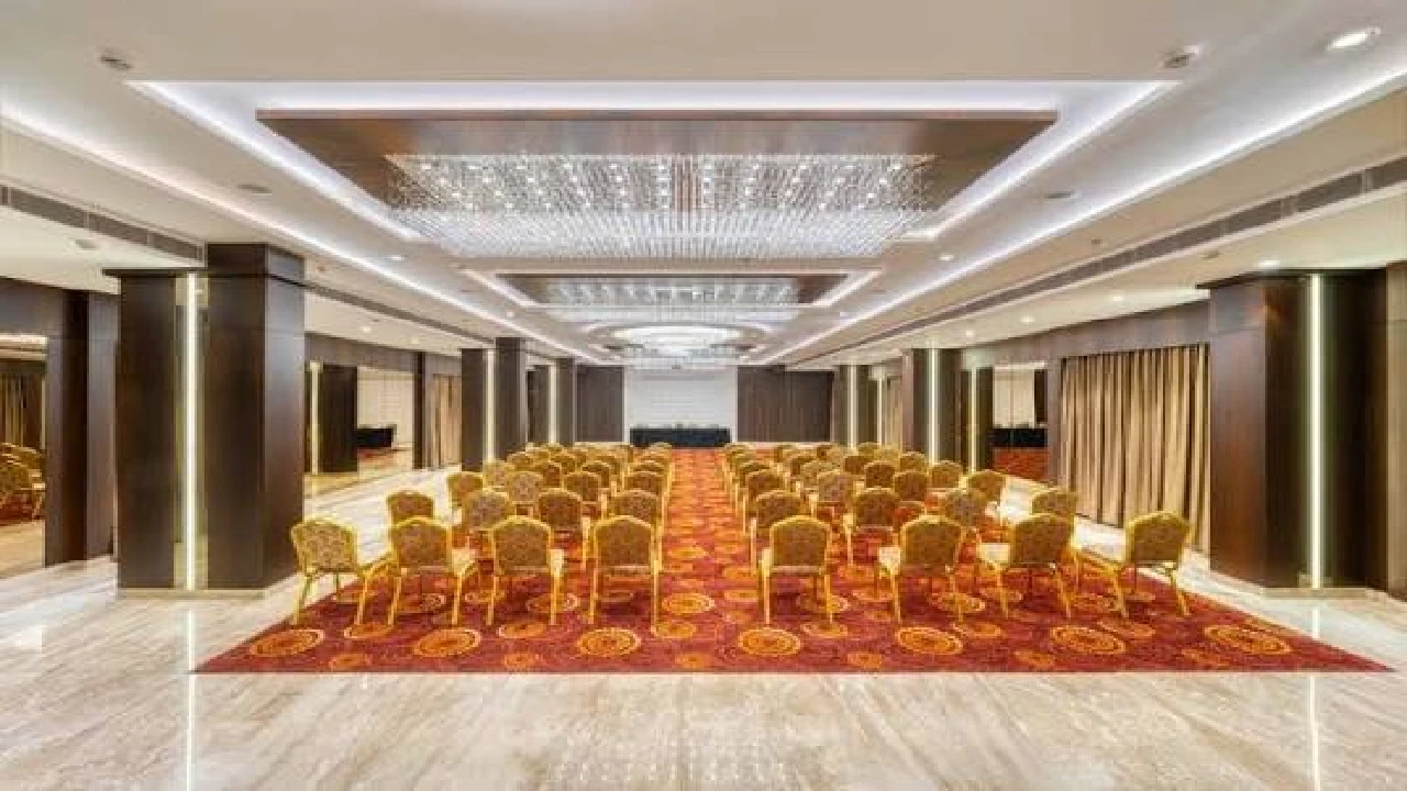 Kzar Banquet, Kolkata