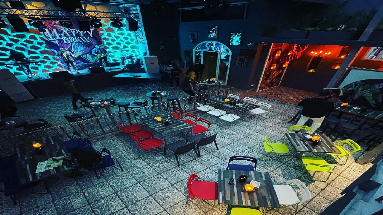 Happy Brew Bar & Kitchen | Koramangala 5th Block
